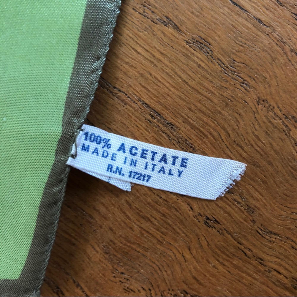 5/$20 Green& brown floral scarf - Picture 4 of 6